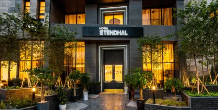 Hotel Stendhal Отели в г. Тэджон