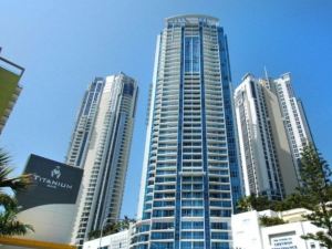 Chevron Renaissance - HR Surfers Paradise