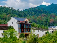 Linxi Xiaozhu Hostel Hotels near Shishe Village