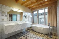 HUIZHOU MANOR by TACHUANG RESORTS