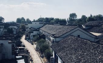 Pingshan Inn, Luxian County