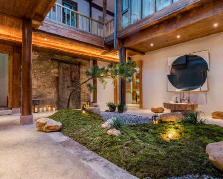 Sanyueli Holiday B&B (Huangshan Tunxi Old Street Branch) Hotel di Huangshan