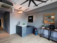 Beat. Capsule Hostel @ Boat Quay Các khách sạn gần Ga MRT Bayfront