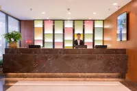 LUCK 7 Hotel (Yichang Wanda Plaza Visitor Center)