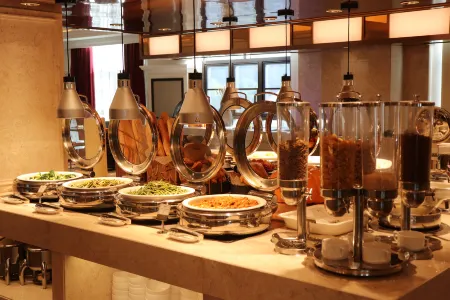 Island International Hotel