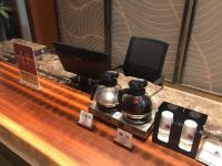 南苑新城酒店(东钱湖小普陀雅戈尔动物园店) - 商业中心
