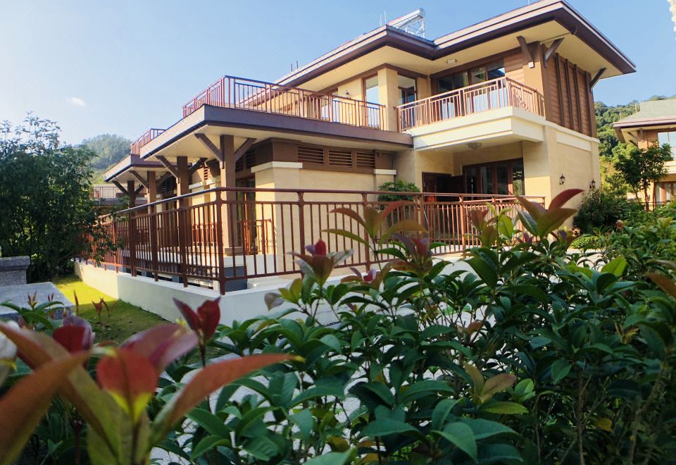 Nankunshan Funny Time Pool & Hot spring Resort Villa-Longmen Updated 2023  Room Price-Reviews & Deals 