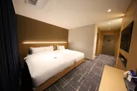 Sea Cruise Hotel - balcony