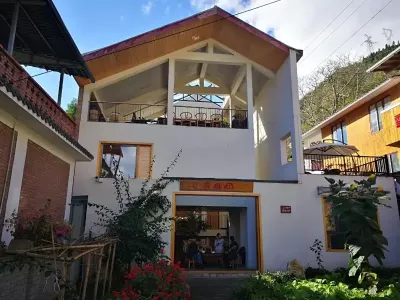 Baoxingtian Sister Inn Hotels in Baoxing