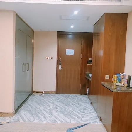 Yazhi Hotel