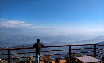 Everest Manla Resort