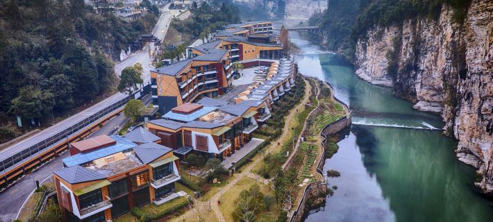 Zhangjiajie Roadsun Resort Hotel Hotele w: Powiat Cili