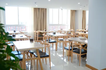 GreenTree Zhixuan Hotel (Qufu High-Speed Railway Station) Отели рядом со станцией Qufu East Railway Station