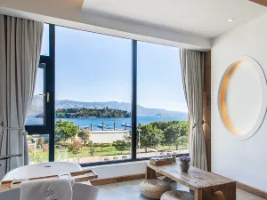 Serene Brit Boutique Hotel Fuxian Lake