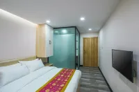 Wanshi Chang Anshun Express Apartment (Shenzhen North Railway Station)