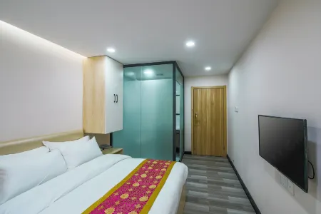 Wanshi Chang Anshun Express Apartment (Shenzhen North Railway Station)