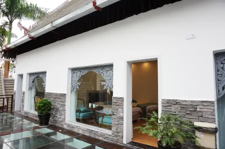 Jinghong Manzhelan Inn Отели рядом с достопримечательностью «Menghanman Tingfota Temple»