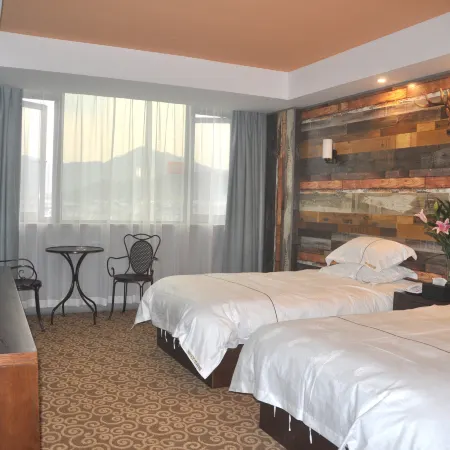 Ninghai 365 Art Hotel