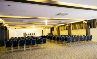 Hotel Naveen Regency - Housity