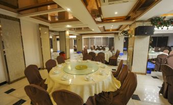 Suitetrails - Film and Television Hotel
