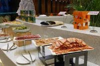 Emei Mountain ROYAL·Yuzquan Bay Hot Spring Hotel - breakfast