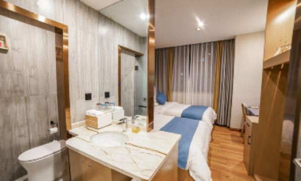 Dazhou Comfort Li Hotel (Central Plaza Dasi Middle School)