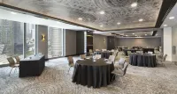 W Kuala Lumpur Hotel Отели в г. Куала-Лумпур