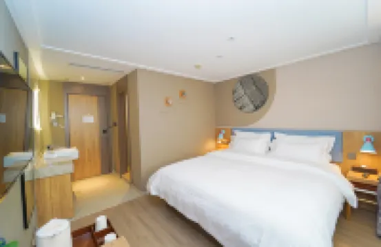 Shanghai Yaya Light Luxury Hotel (Hongkou Football Stadium) Hotels near Liyanglu Wenhua Mingren Street