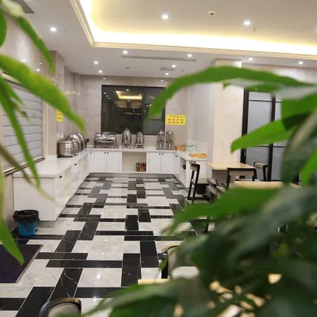 lanyi Hotel