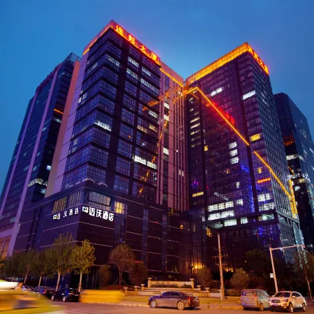 Maiwo Hotel (Zhengzhou East Railway Station Lianbang Building)