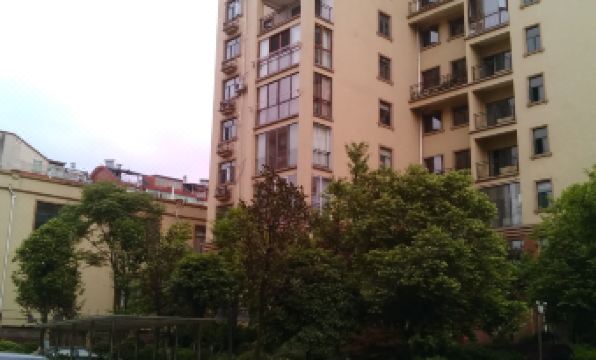 Zixing Yijia Chinese Inn