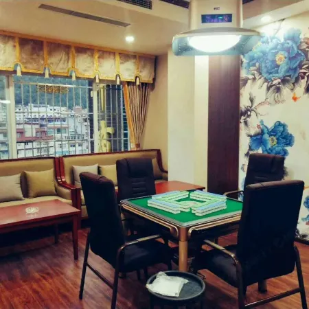 Jiulongminghua Business Hotel