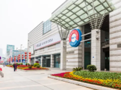 Floral Hotel·Qiyue Hotel (Qingdao Olympic Sailing Center May 4th Plaza store) Hotels in Qingdao