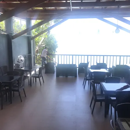 Babylon Oslob Coast Guesthouse