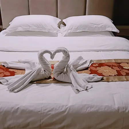 Wuqi Yaning Grand Hotel