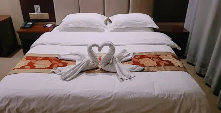 Wuqi Yaning Grand Hotel Отели в г. Уци