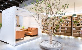 Yuhuayuan Design Hotel (Haizhou Meilan Airport Hongzhou Jiangshan)