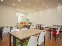 7 Days Premium Hotel (Qianxi County Government) Hotels in Qianxi
