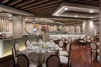 The Berkeley Hotel Pratunam Bangkok - sarapan