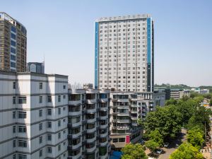 Yunjing Hotel (Wuhan University Jiedaokou Subway Station)