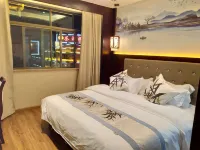 Lancang Huaqiang Business Hotel