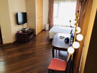 上海雅客滨江酒店式服务公寓 - 城市景观大床房