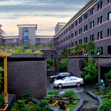 Pengcheng Hotel