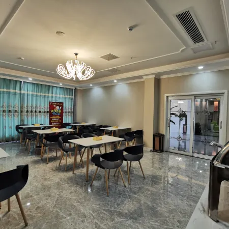 Huaibin Chunnuanhuakai Boutique Hotel (People's Government)