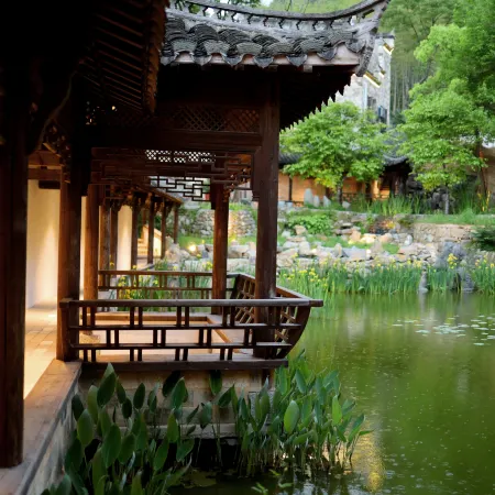 Qingmei Xueshe Shilily Hot Spring Hotel