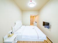 广州云朵主题公寓 - 商务舒适大床房