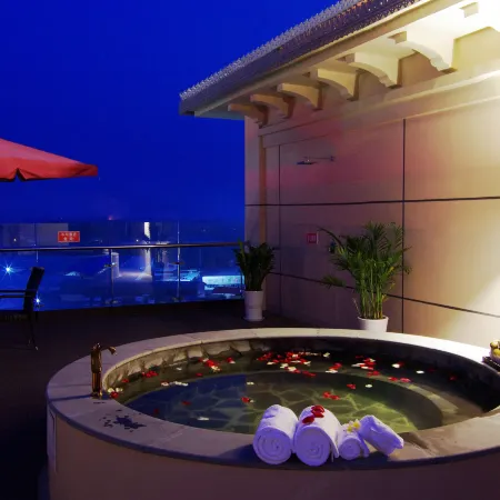 Lxora Hotel