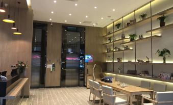 HanTing Hotel (Guangzhou Nancun Yuangang Subway Station)
