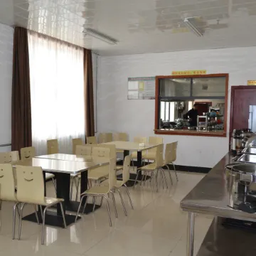 Gertse Shengjie Grand Hotel