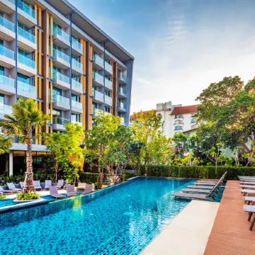 Hotel Amber Pattaya Отели рядом с достопримечательностью «Xzyte (Эксайт) Дискотек»